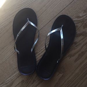 Abercrombie flip flops