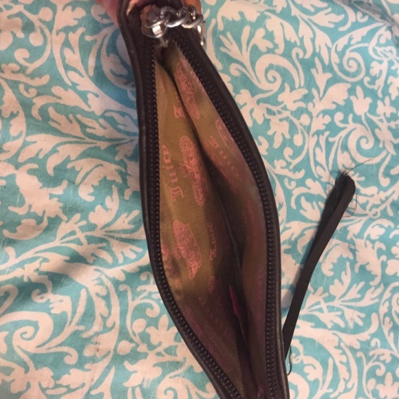 juicy couture wristlet - Picture 3 of 3