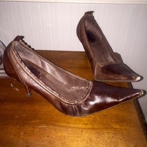 Aldo genuine brown leather pointed toe pumps