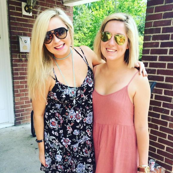 Meet your Posher, Emma - Picture 1 of 1