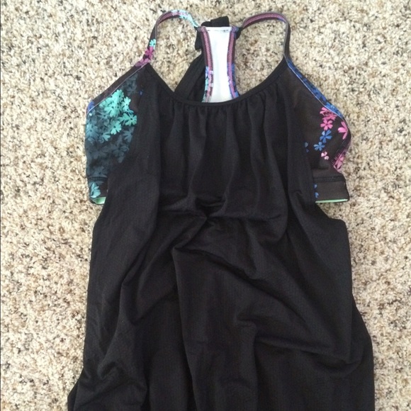 Size 4. Brand new. Never worn