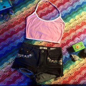 ❌SOLD❌Pink & white cropped halter top 💟