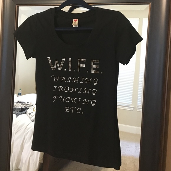 Black tee - Picture 2 of 2