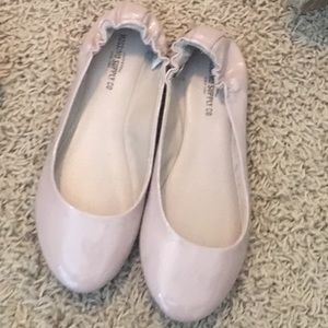 Patent leather nude flats
