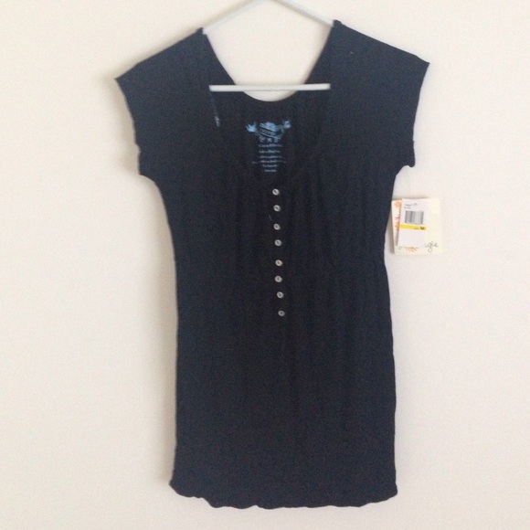 Black knit top