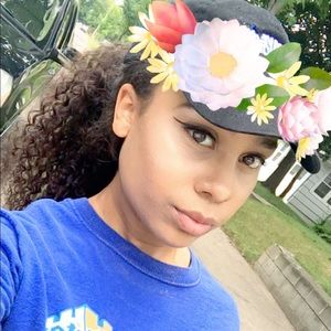 Meet your Posher, Sierra