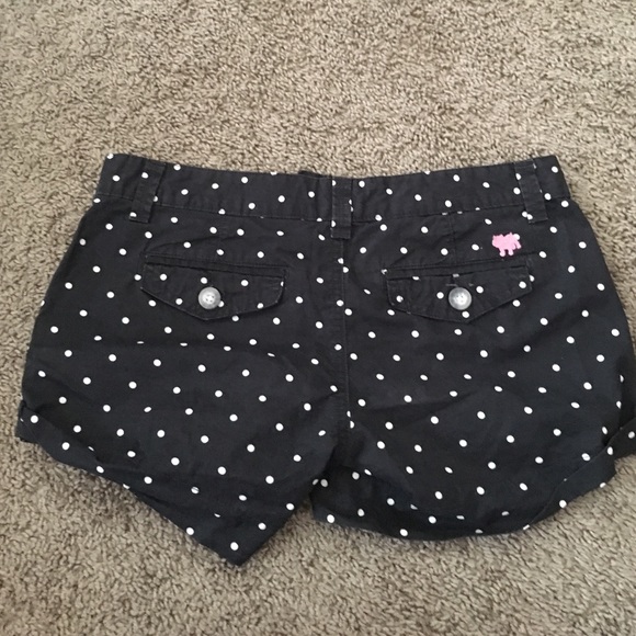 Shorts - Picture 2 of 3
