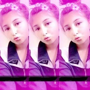 Meet your Posher, Devena