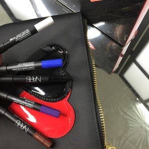 Nars eye shadow kit with eye liner pencils
