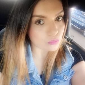 Meet your Posher, Isaura fuentes