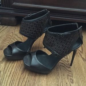 Sandal heels