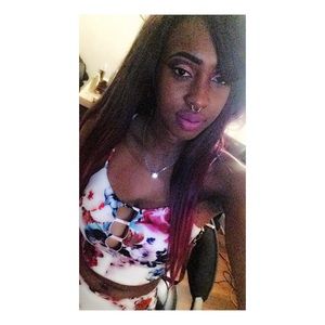 Meet your Posher, Roni