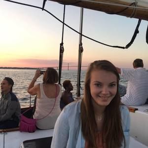 Meet your Posher, Meaghan