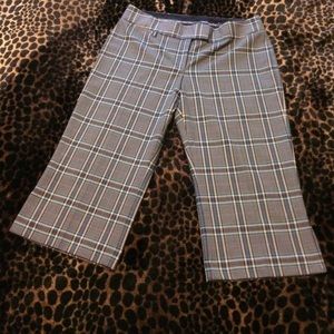 Express Women's Capri Pant Plaid Size 8