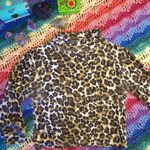 Vintage cropped cheetah print turtleneck 🐆