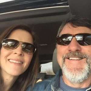 Meet your Posher, Deena