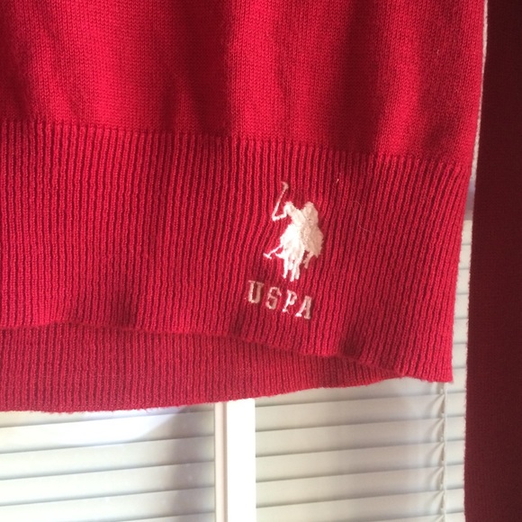 Sweater - Picture 2 of 4