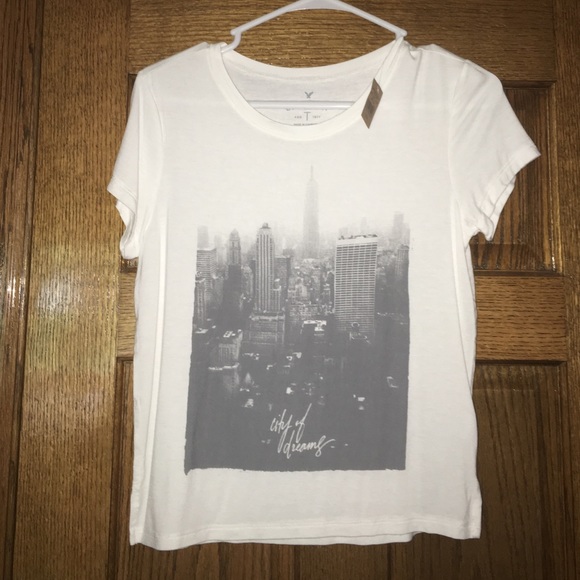🚨American eagle shirt🚨
