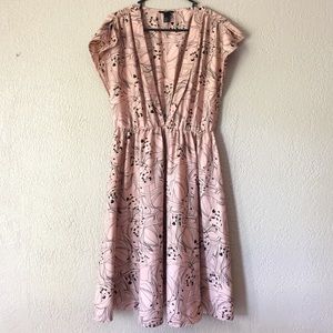 H&M blush and black cute dress