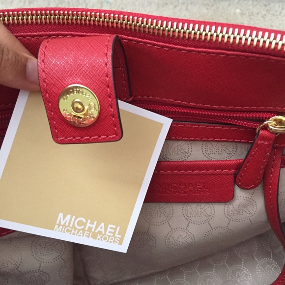 SOLD ON MERC Micheal Kors Purse AND Wallet Bundle - Picture 4 of 4
