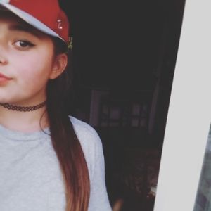 Meet your Posher, Sabrina