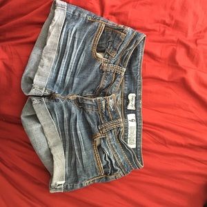 Slightly washed denim shorts