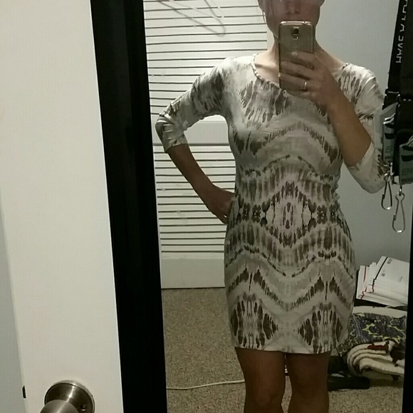 Express dress - Picture 4 of 4