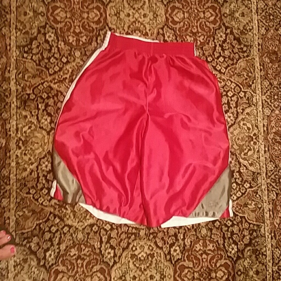 Men's gym shorts reversible