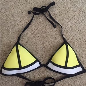 Triangl swimsuit top