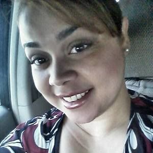 Meet your Posher, Lina