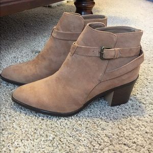 Forever 21 suede bootie!