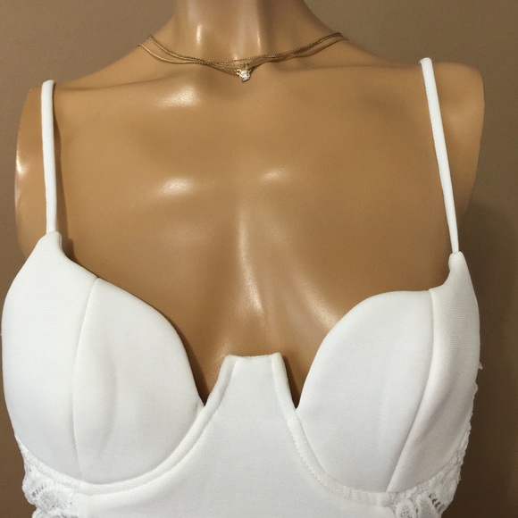 👑 White lace dress 👑 - Picture 3 of 4