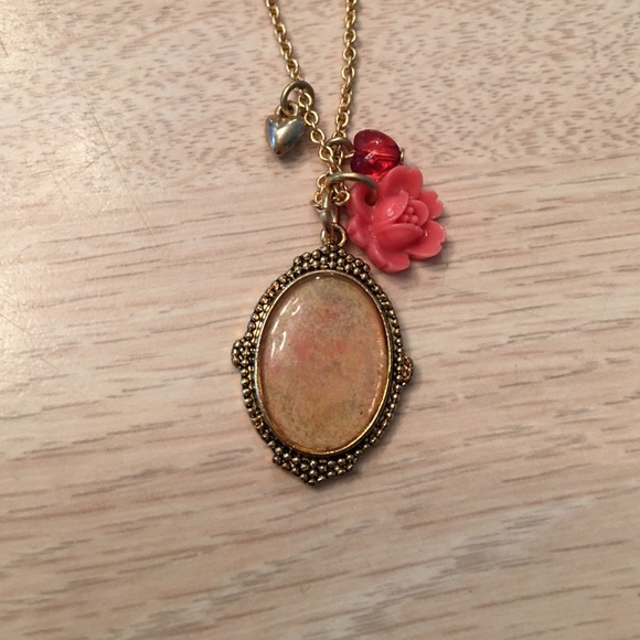 Forever 21 necklace