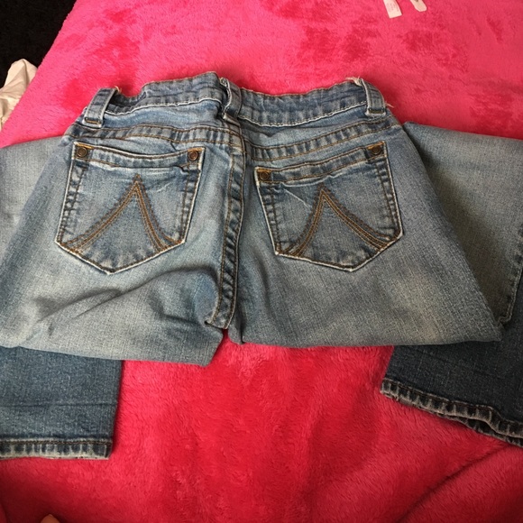 dELiA's skinny jean/Capris.