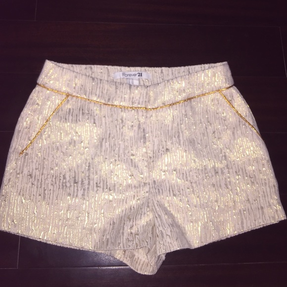 shorts super cute & dressy