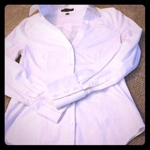 Super flattering button down