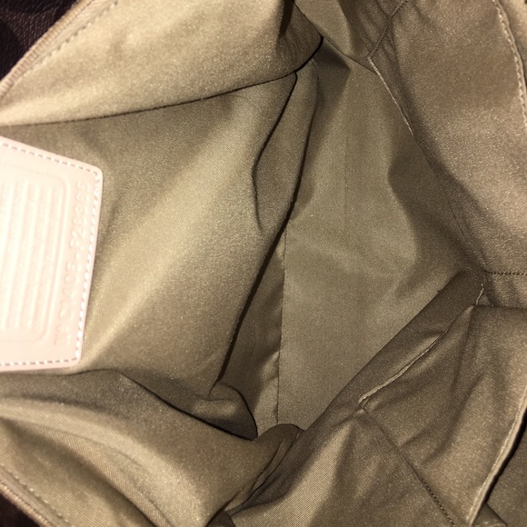 ❌❌SOLD❌❌Authentic coach purse - Picture 3 of 4