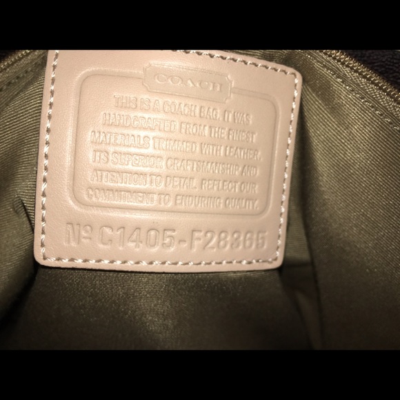 ❌❌SOLD❌❌Authentic coach purse - Picture 4 of 4