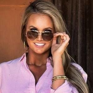 Meet your Posher, Ali