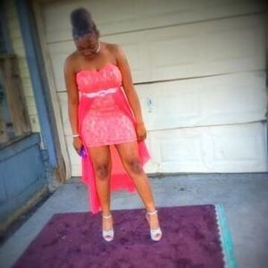 Meet your Posher, Tiara