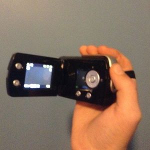 Vivitar DVR 508 Digital Video Camera