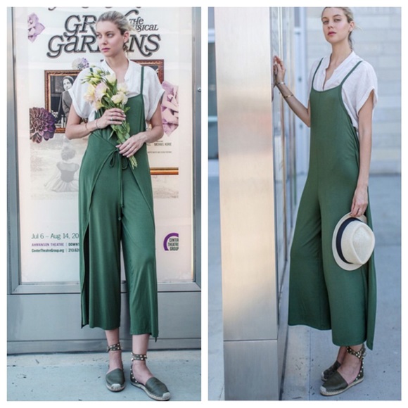 ✨LAST ONE  SALE ✨Wrap jumper - Picture 2 of 3