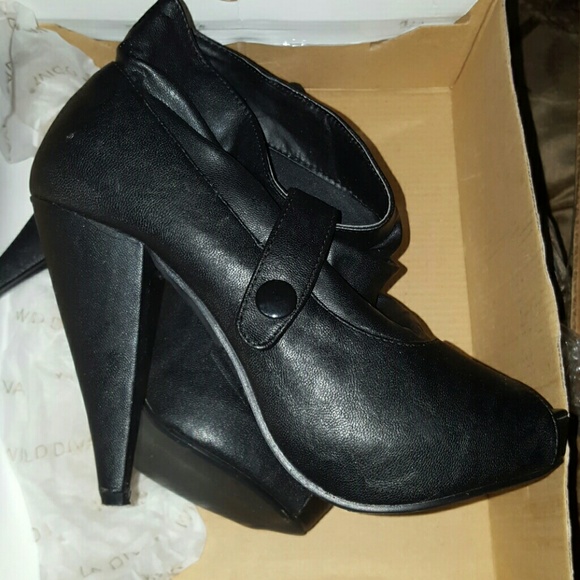 Black Booties - Picture 3 of 3