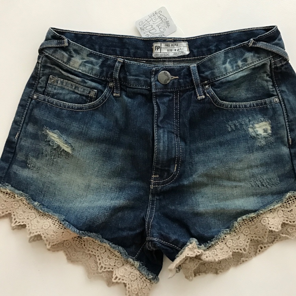💯 NWT FREE PEOPLE FESTIVAL SHORTS!