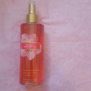 Sweet Dreams Victoria Secret body spray