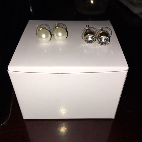 Cute pearl and diamond earrings - Picture 2 of 3