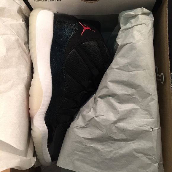 Jordan retro 11 - Picture 1 of 4