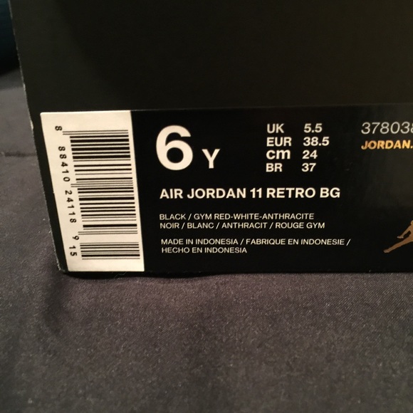 Jordan retro 11 - Picture 2 of 4