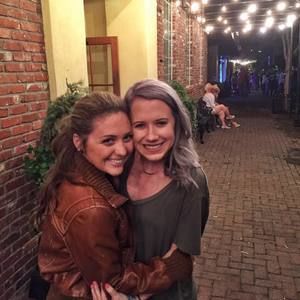 Meet your Posher, Abbey