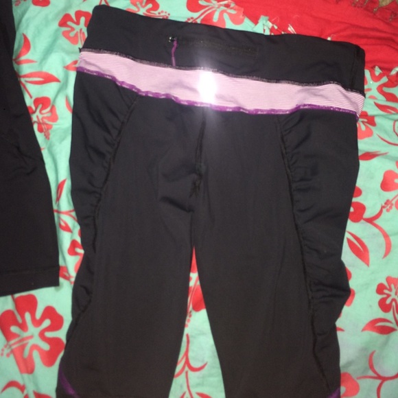 lululemon athletica crops - Picture 2 of 4